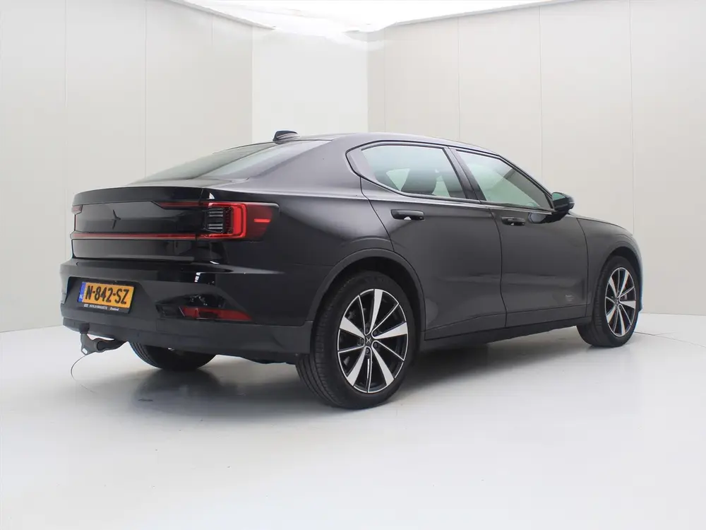 Polestar 2 165kW 64 kWh Standard Range Single Motor 95,47% S uit 2021, foto 3