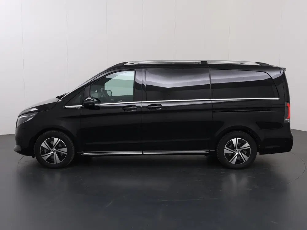 Mercedes-Benz EQV 300 uit 2024, foto 5