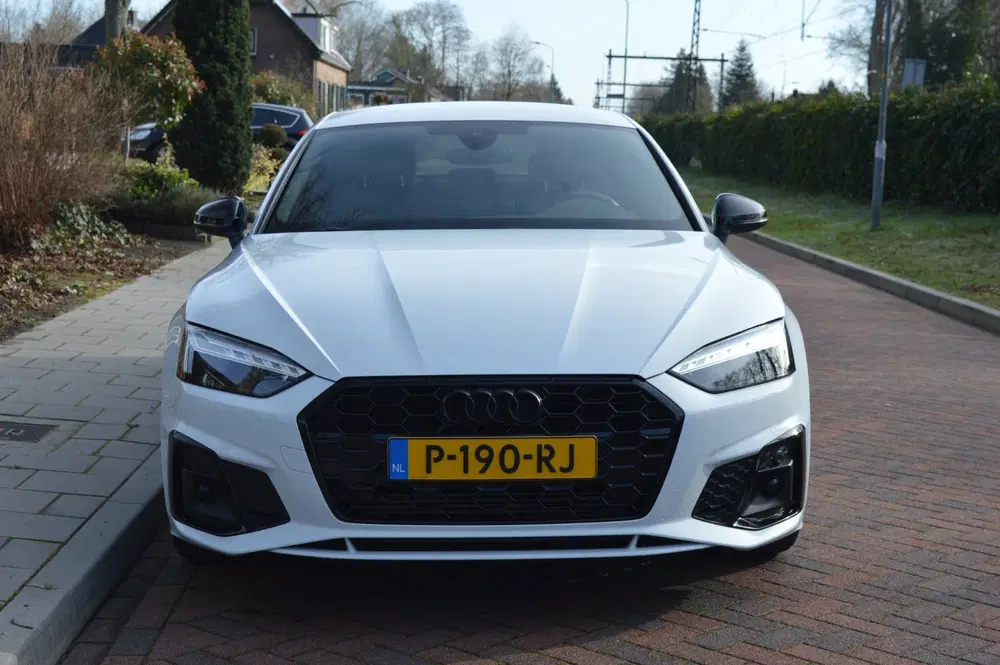 Audi A5 35 TFSI S edition Competition Org NL uit 2022, foto 2