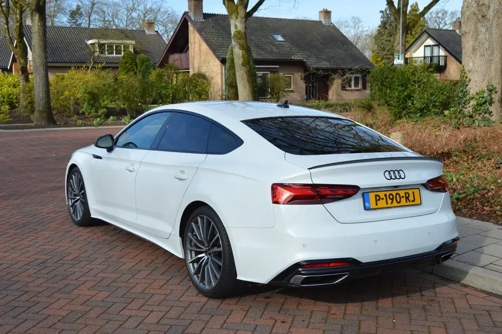 Audi A5 35 TFSI S edition Competition Org NL uit 2022, foto 5