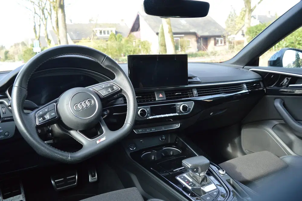 Audi A5 35 TFSI S edition Competition Org NL uit 2022, foto 9