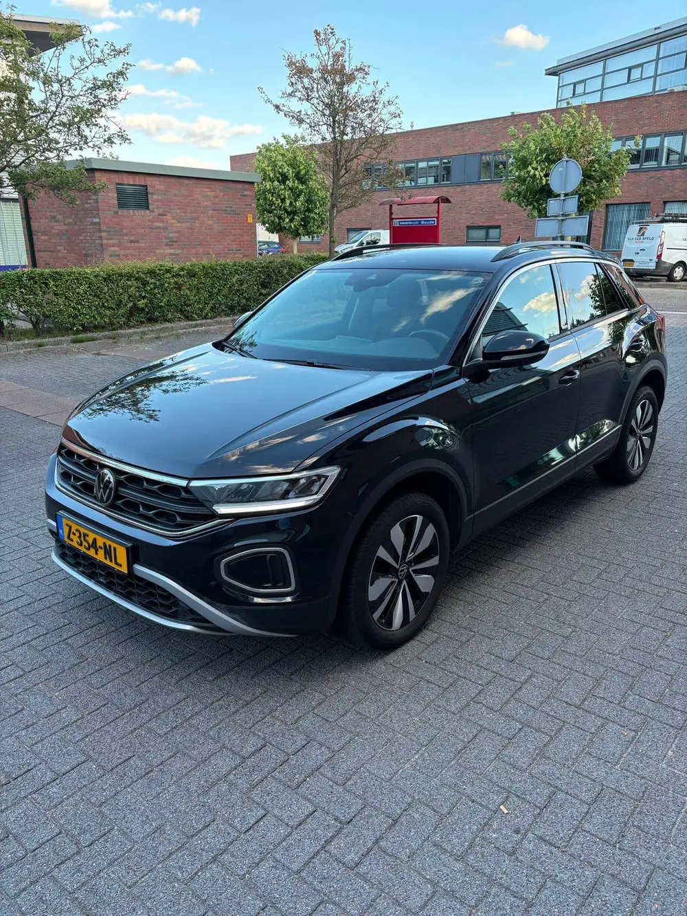 Volkswagen T-Roc 1.5 TSI 150pk 7-DSG 2023 Zwart uit 2023