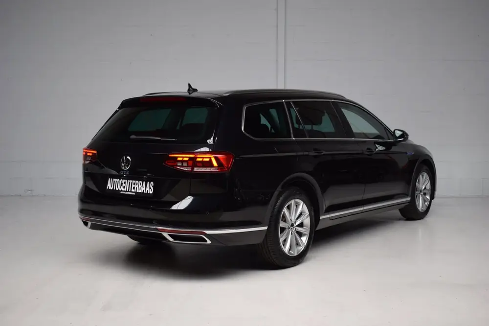 Volkswagen Passat Variant 1.4 TSI PHEV GTE Business SOH 89% uit 2022, foto 2