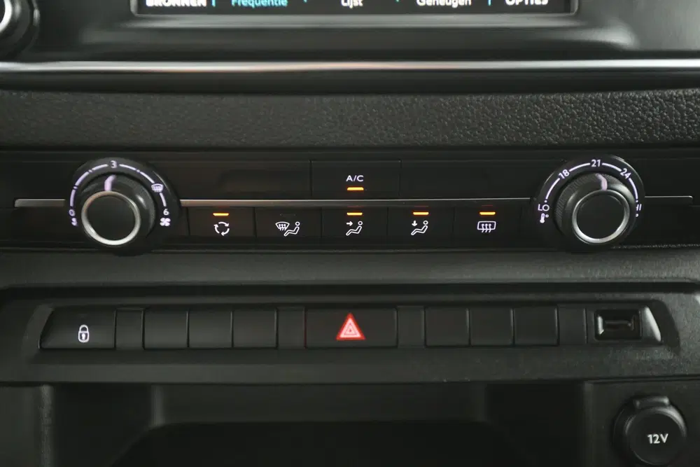 Peugeot Expert Kombi 75 kWh L3H1 8 Zits uit 2021, foto 19