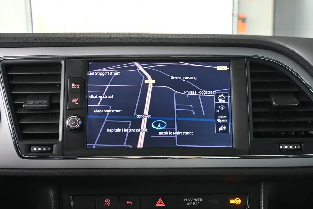 SEAT Leon 1.5 TSI Style Ultimate Edition Clima Navigatie Cru uit 2019, foto 11