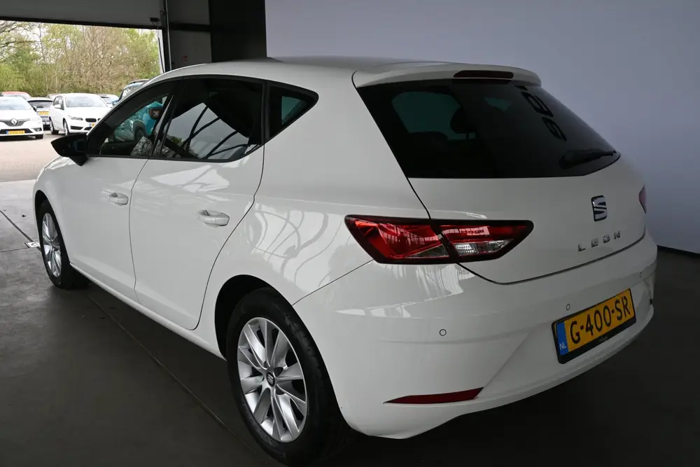 SEAT Leon 1.5 TSI Style Ultimate Edition Clima Navigatie Cru uit 2019, foto 13