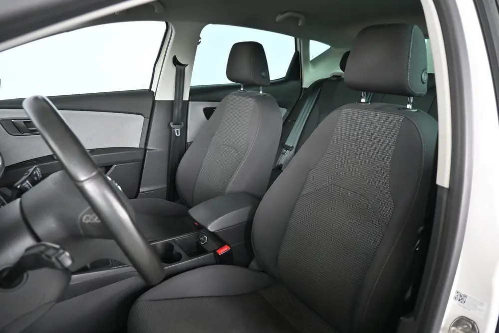 SEAT Leon 1.5 TSI Style Ultimate Edition Clima Navigatie Cru uit 2019, foto 7