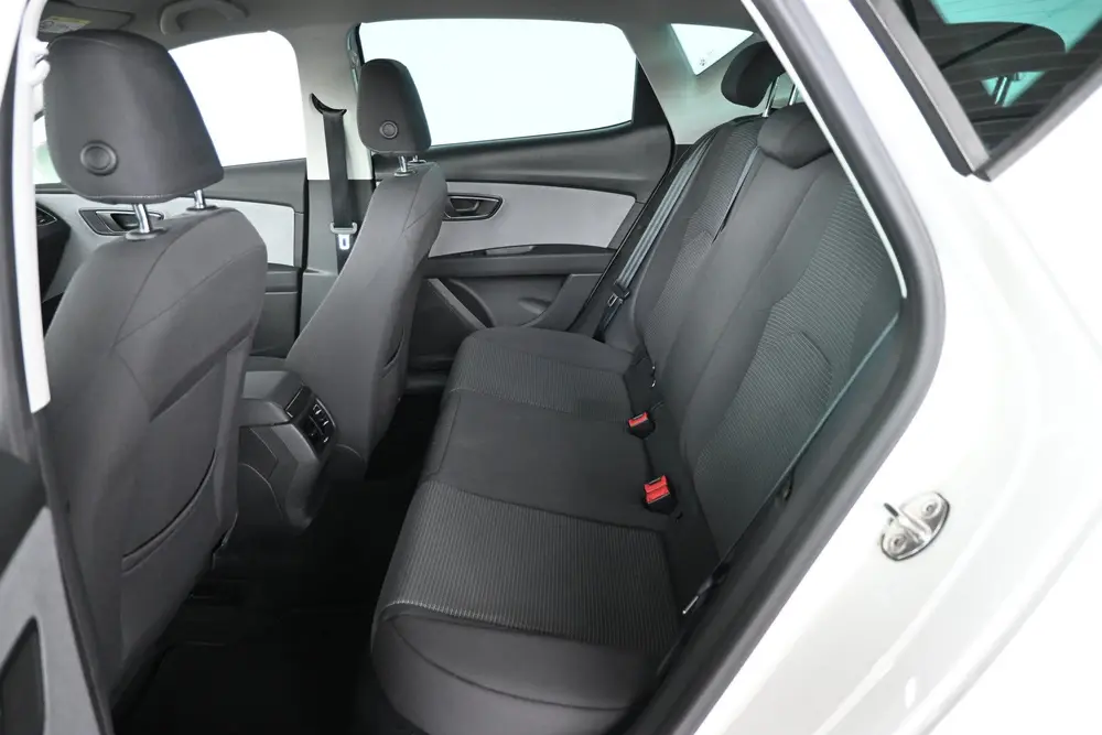 SEAT Leon 1.5 TSI Style Ultimate Edition Clima Navigatie Cru uit 2019, foto 8