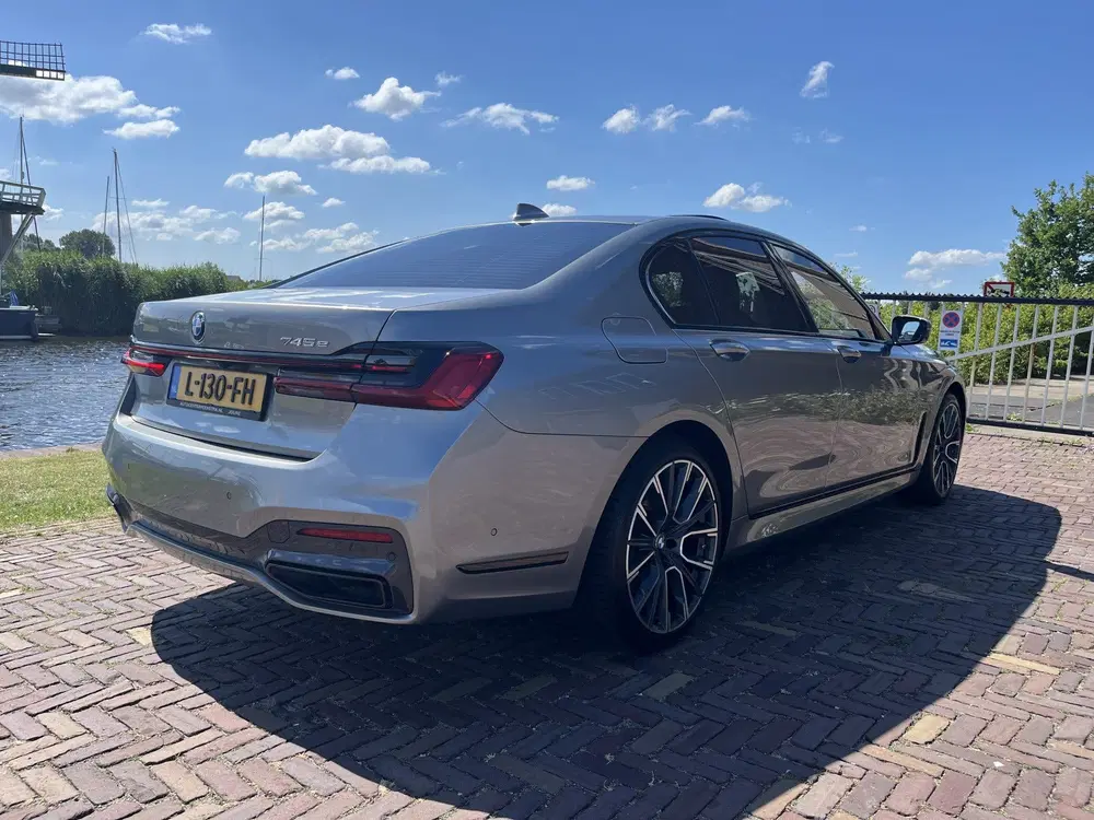 BMW 7-serie 7 Serie 745e High Executive M-Sport uit 2021, foto 15