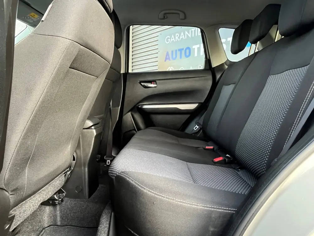 Suzuki Vitara 1.4 Boosterjet 140PK TwoTone,Navi,Clima,Cruise uit 2019, foto 10