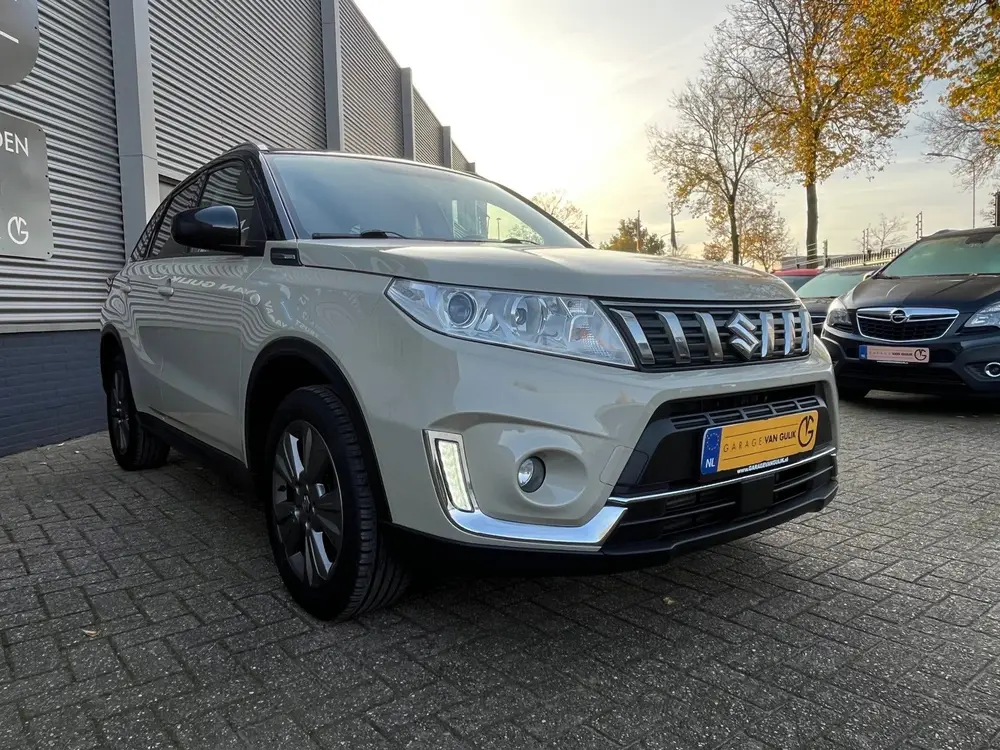 Suzuki Vitara 1.4 Boosterjet 140PK TwoTone,Navi,Clima,Cruise uit 2019, foto 5