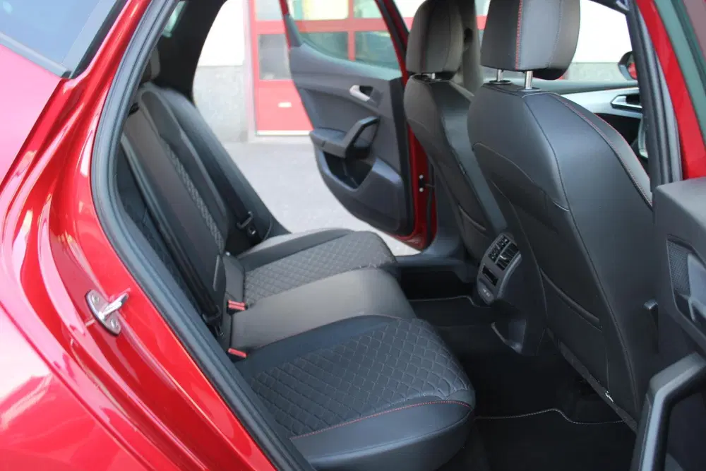 SEAT Leon 1.0 eTSI FR Business Intense Adaptive uit 2022, foto 16