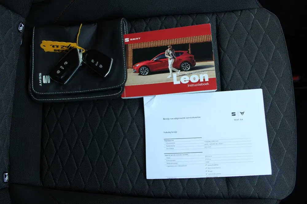 SEAT Leon 1.0 eTSI FR Business Intense Adaptive uit 2022, foto 20