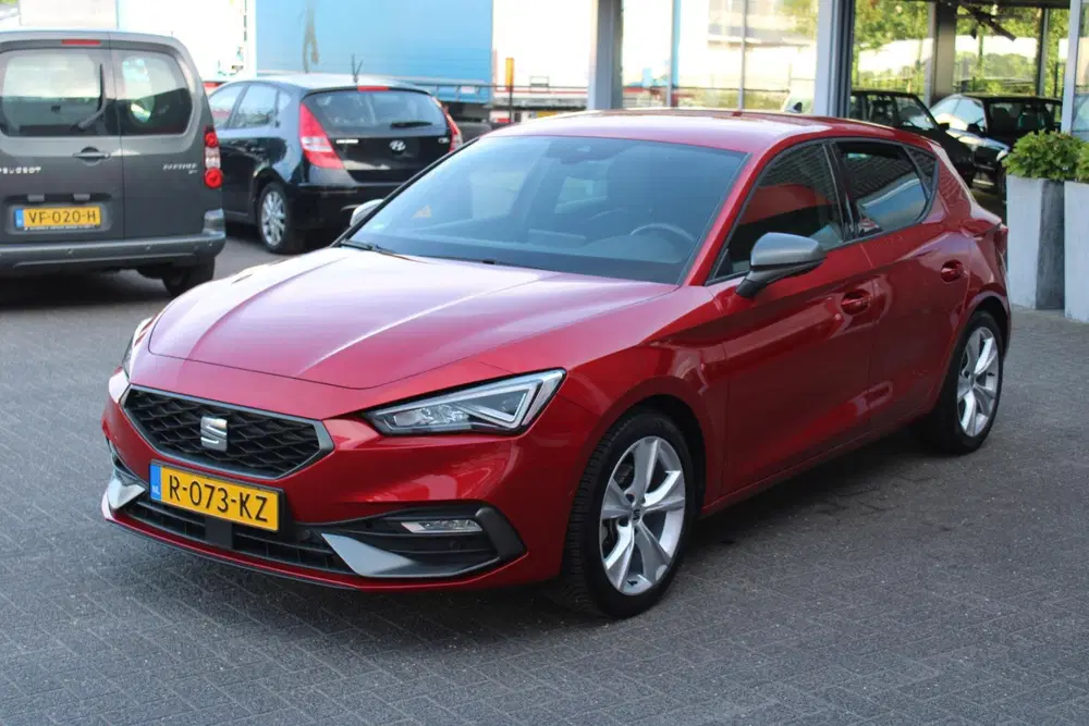 SEAT Leon 1.0 eTSI FR Business Intense Adaptive uit 2022, foto 3