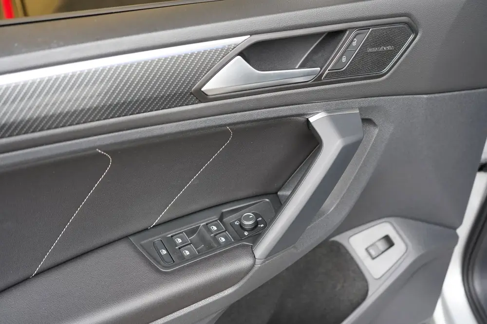 Volkswagen Tiguan 1.5 TSI Elegance R-Line|GARANTIE|PANO|ACC| uit 2023, foto 16