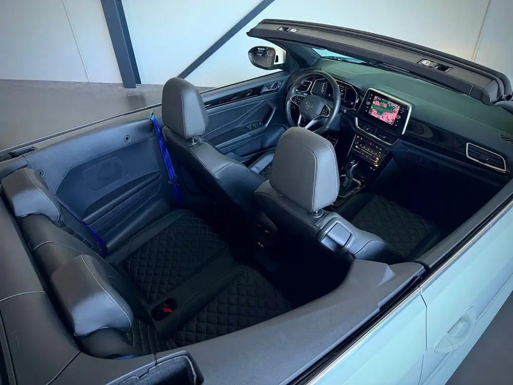 Volkswagen T-Roc Cabrio 1.5 TSI R-Line, ACC, Leer, Camera, W uit 2023, foto 15