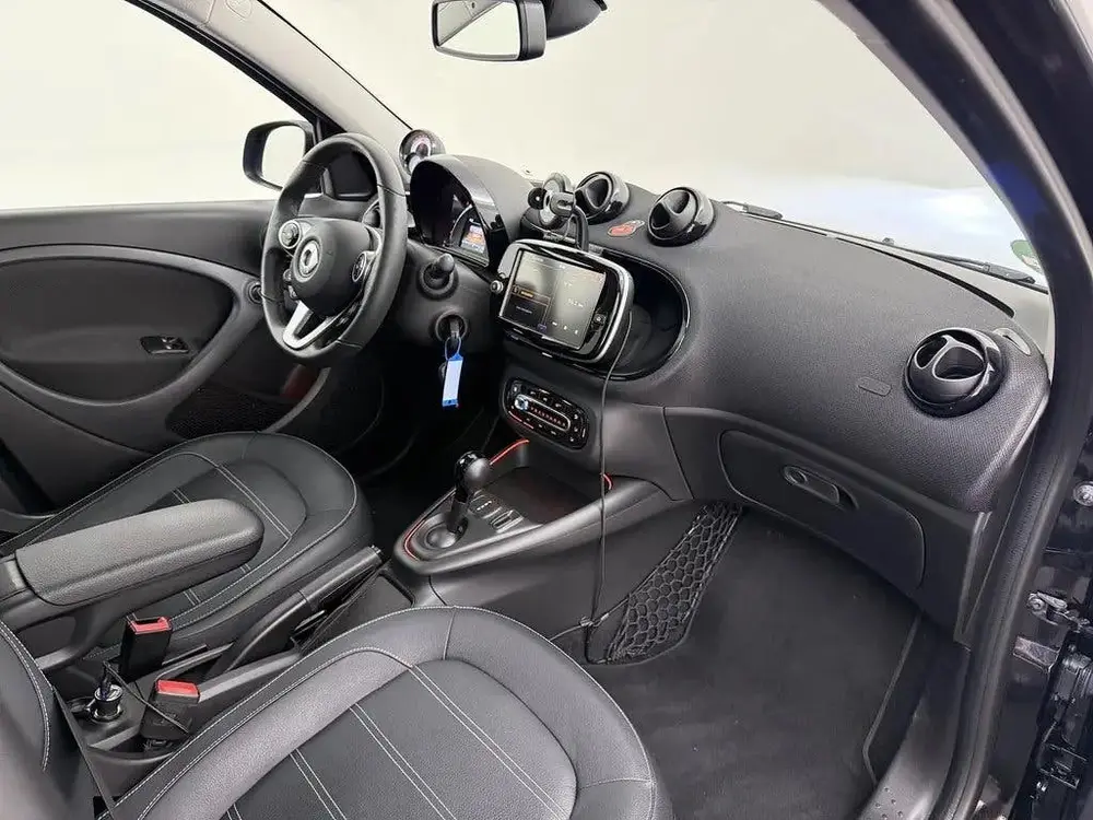 Smart Forfour EQ Comfort PLUS 18 kWh SOH 96%, Pano dak, Leer uit 2021, foto 8