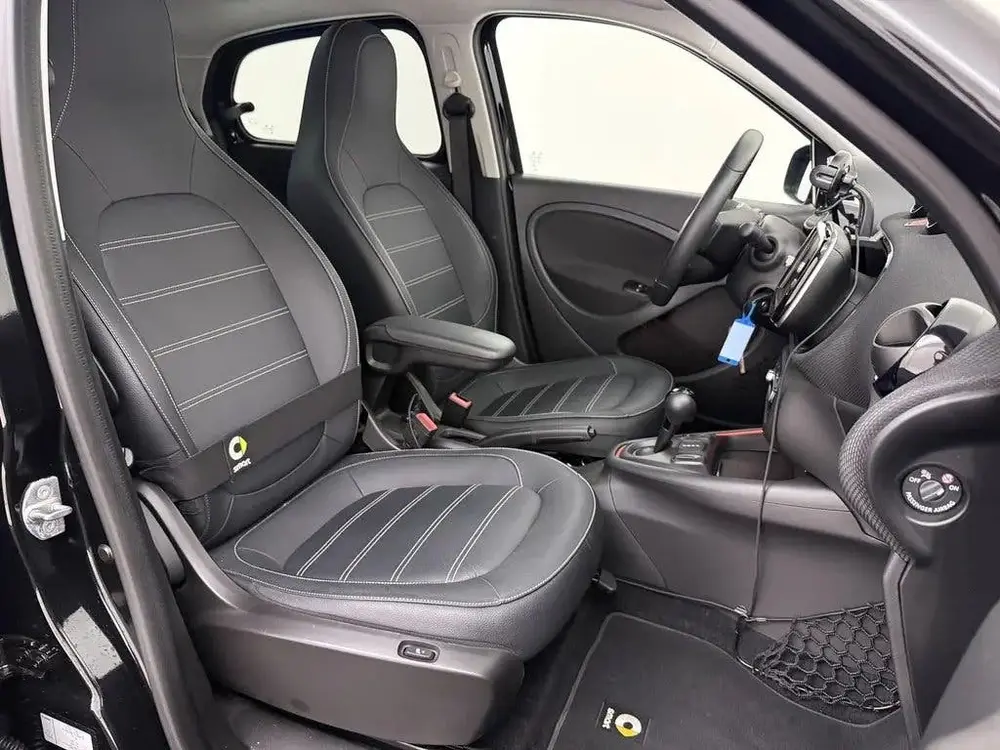 Smart Forfour EQ Comfort PLUS 18 kWh SOH 96%, Pano dak, Leer uit 2021, foto 9