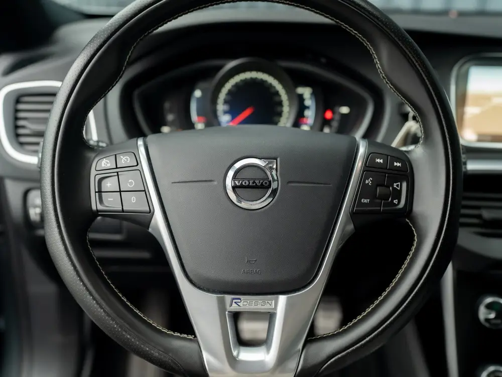 Volvo V40 1.5 T3 R-Design | Stoelverwarming | Prijs Rijklaar uit 2019, foto 8