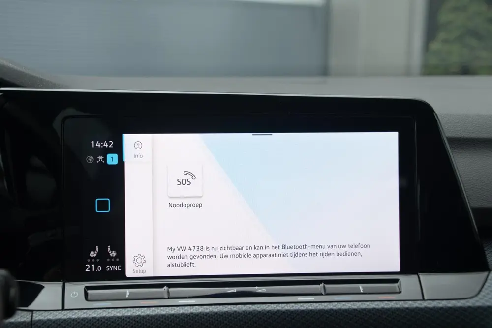 Volkswagen Golf 1.0 eTSI Life|Sfeerverlichting|stuurverwarmd uit 2021, foto 15