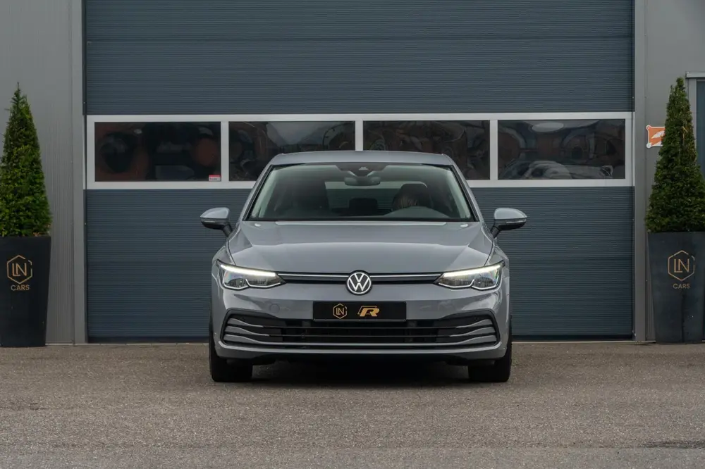 Volkswagen Golf 1.0 eTSI Life|Sfeerverlichting|stuurverwarmd uit 2021, foto 2