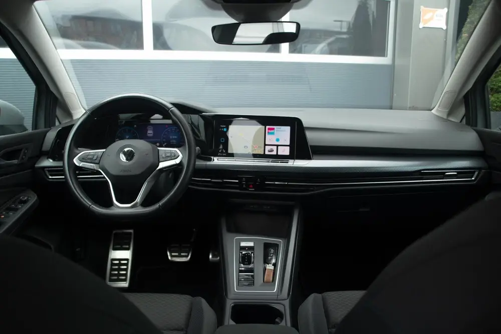 Volkswagen Golf 1.0 eTSI Life|Sfeerverlichting|stuurverwarmd uit 2021, foto 4