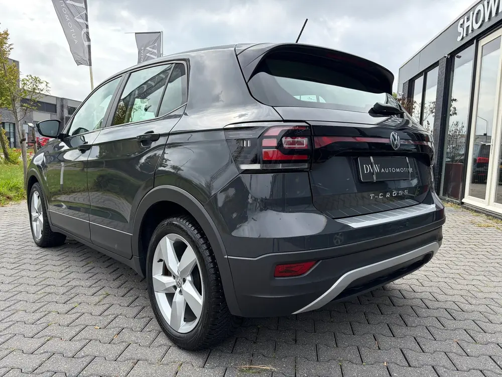 Volkswagen T-CROSS 1.0 TSI Life Business uit 2019, foto 2