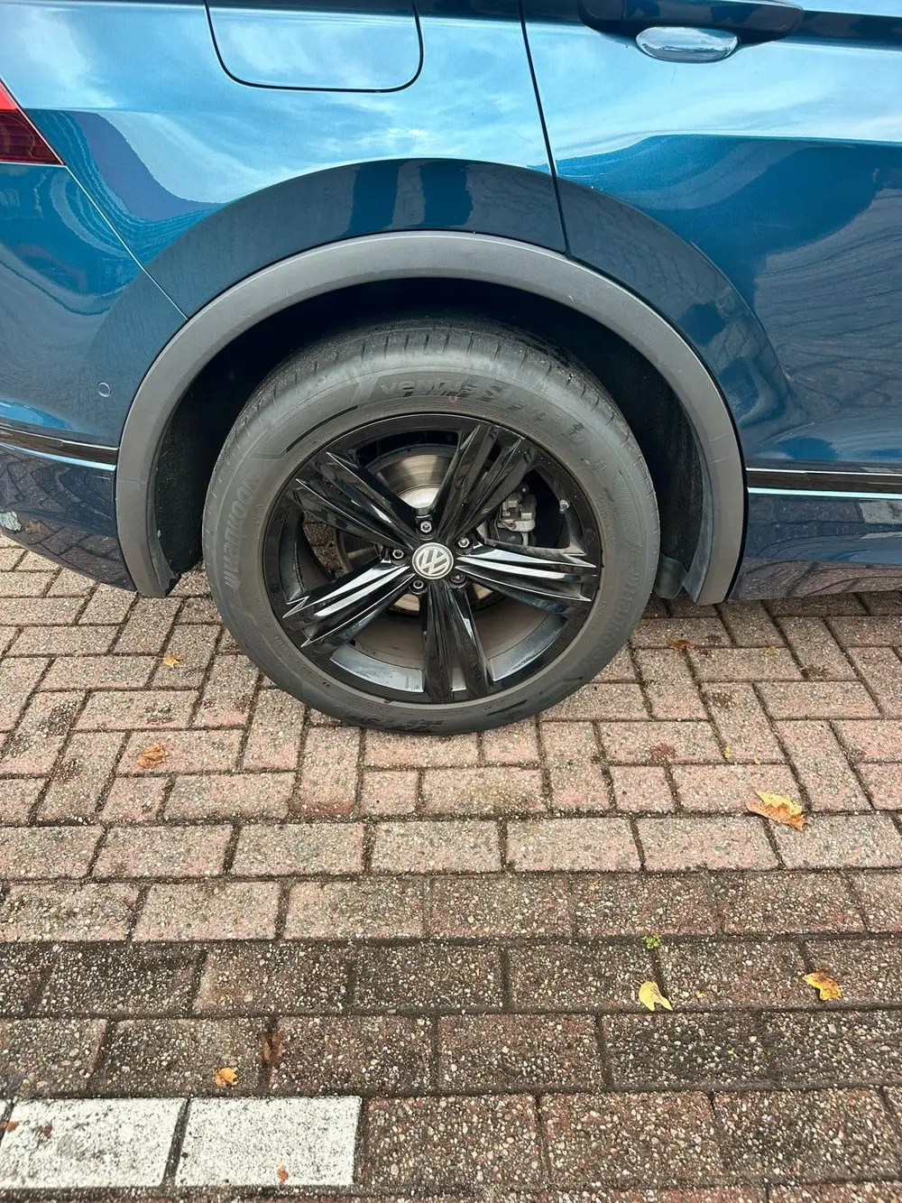 Volkswagen Tiguan VW Tiguan 2.0 TSI 190pk 4 DSG Nightshade Blue Metallic uit 2021, foto 10