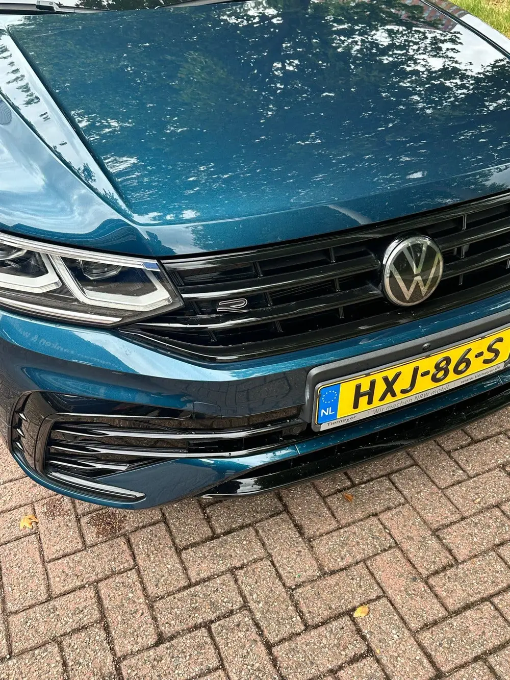 Volkswagen Tiguan VW Tiguan 2.0 TSI 190pk 4 DSG Nightshade Blue Metallic uit 2021, foto 3