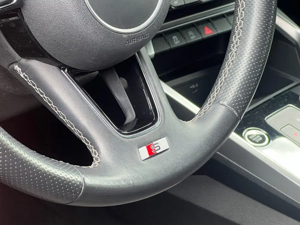 Audi A3 30 TFSI S edition uit 2023, foto 15