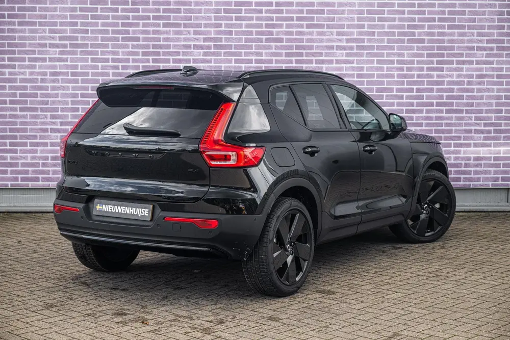 Volvo XC40 2.0 B4 Plus Black Edition | Trekhaak | Lichtmetal uit 2026, foto 18