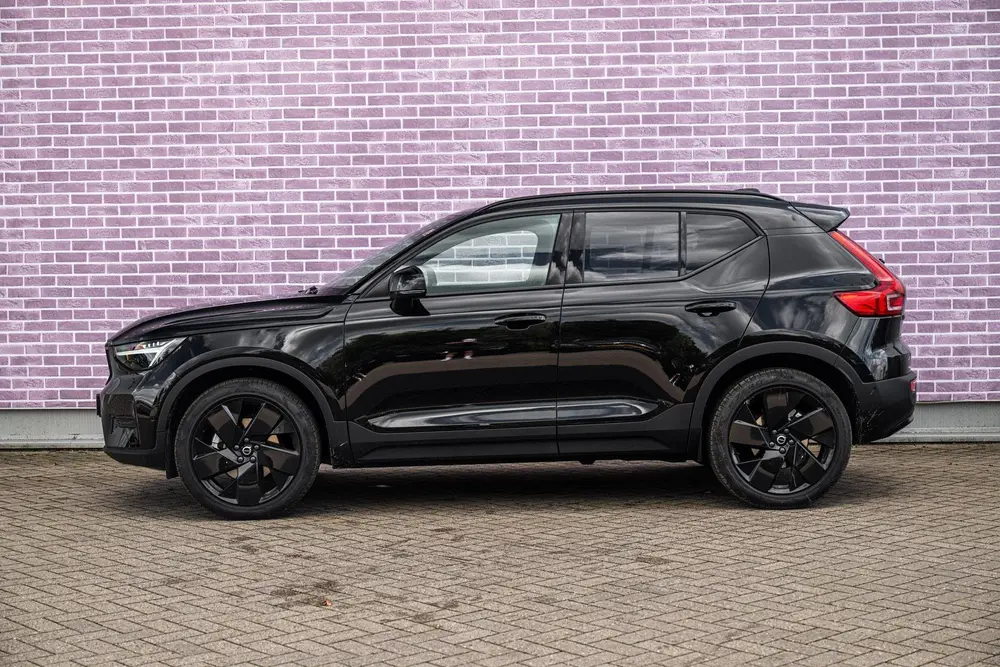Volvo XC40 2.0 B4 Plus Black Edition | Trekhaak | Lichtmetal uit 2026, foto 6