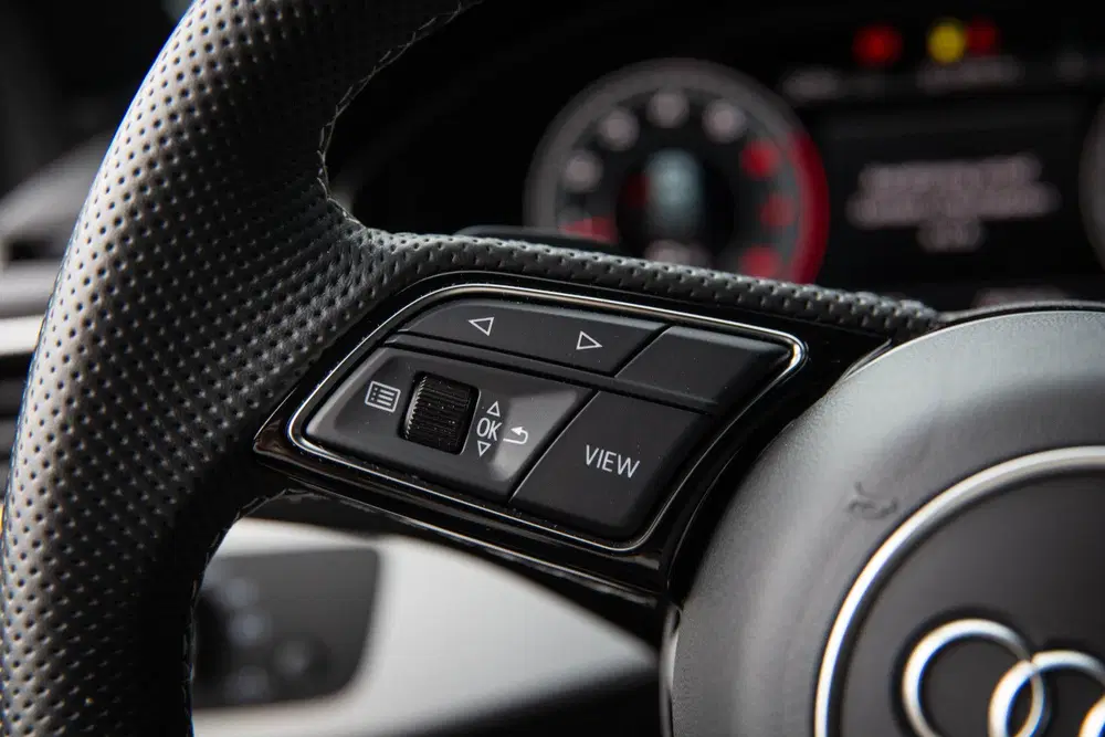 Audi A4 35 TFSI S edition uit 2023, foto 14