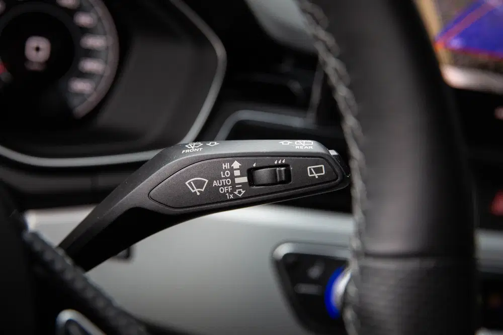 Audi A4 35 TFSI S edition uit 2023, foto 17