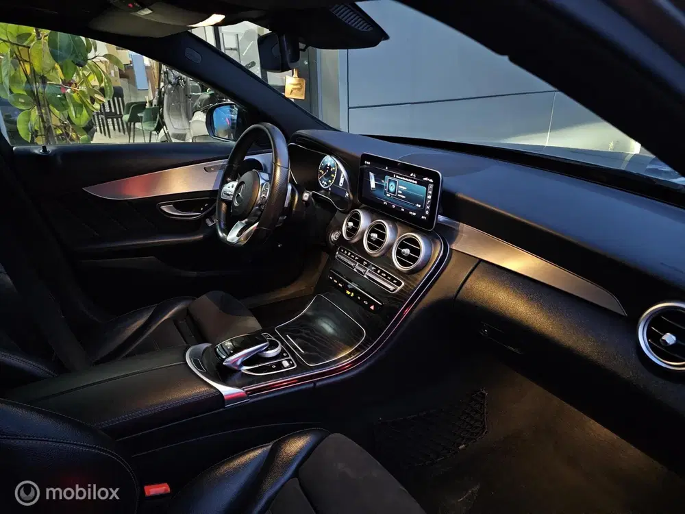 Mercedes-Benz C-Klasse 300 de AMG Panorama uit 2020, foto 12