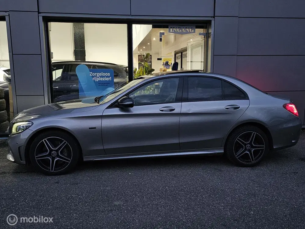 Mercedes-Benz C-Klasse 300 de AMG Panorama uit 2020, foto 14