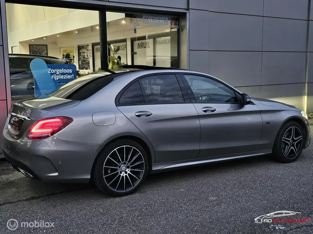 Mercedes-Benz C-Klasse 300 de AMG Panorama uit 2020, foto 2
