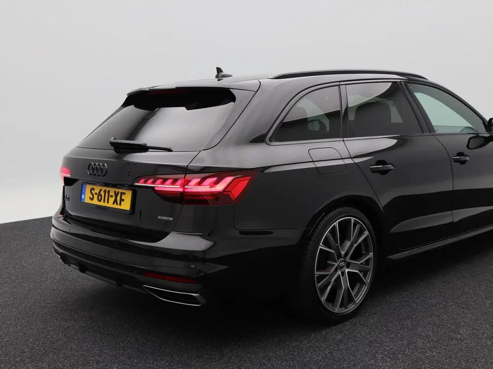 Audi A4 40 TDi 204 Pk Automaat quattro S-Line uit 2022, foto 16