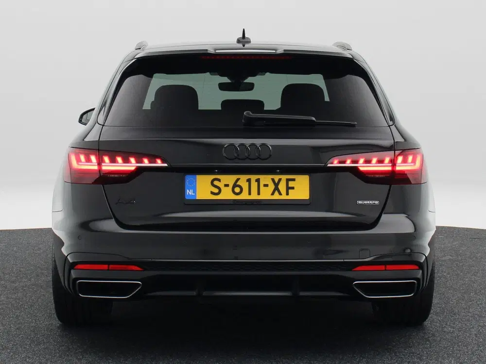Audi A4 40 TDi 204 Pk Automaat quattro S-Line uit 2022, foto 5