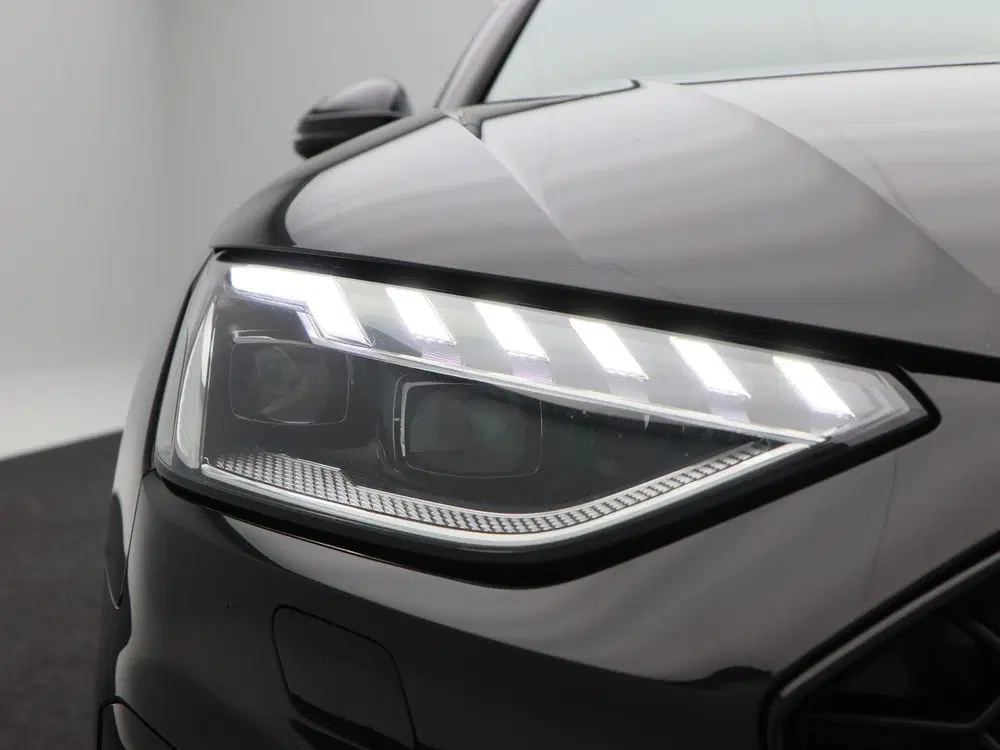Audi A4 40 TDi 204 Pk Automaat quattro S-Line uit 2022, foto 8