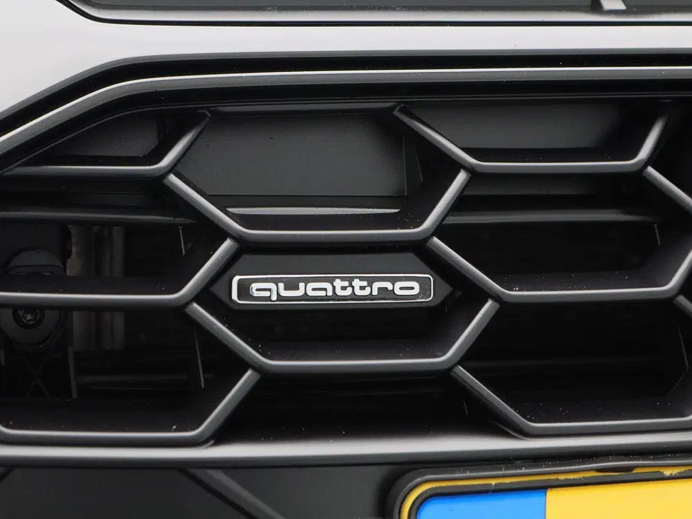 Audi A4 40 TDi 204 Pk Automaat quattro S-Line uit 2022, foto 9