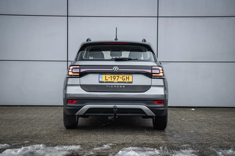 Volkswagen T-Cross 1.0 TSI 110pk DSG Style | Trekhaak | Voor uit 2021, foto 11