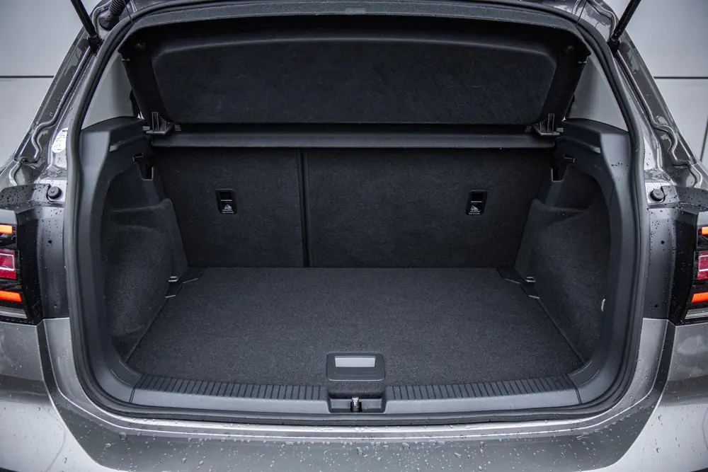 Volkswagen T-Cross 1.0 TSI 110pk DSG Style | Trekhaak | Voor uit 2021, foto 16