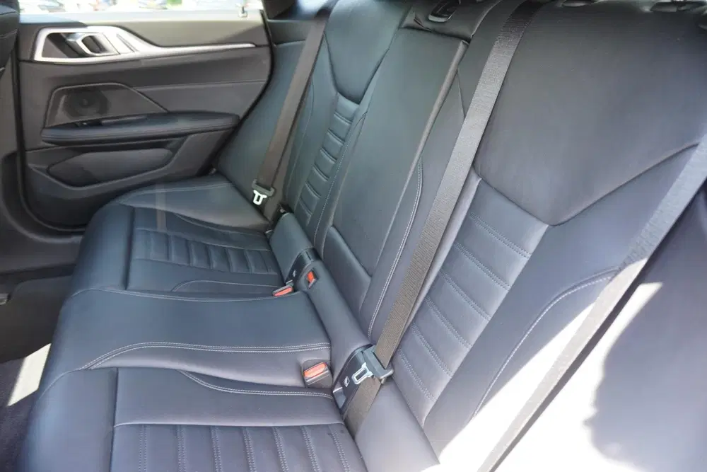 BMW i4 eDrive40 340pk High Executive 84 kWh uit 2023, foto 19