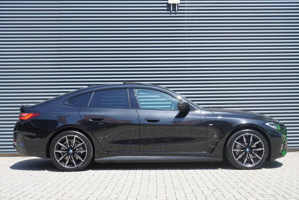 BMW i4 eDrive40 340pk High Executive 84 kWh uit 2023, foto 3