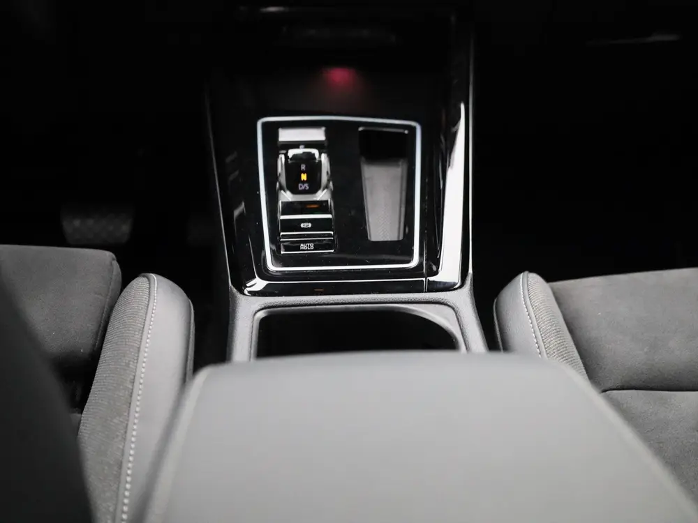 Volkswagen Golf 1.5 eHybrid Style Edition 204 PK| Origineel uit 2025, foto 10