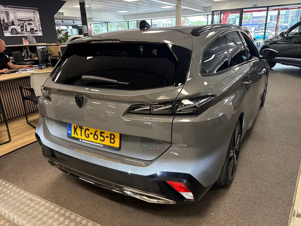 Peugeot 308 1.6 Plug-in Hybrid 180 Allure Avantage GT uit 2025, foto 5