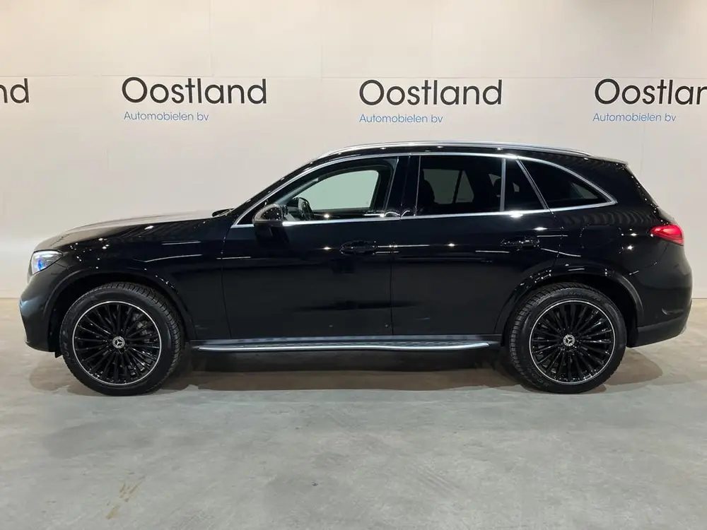 Mercedes-Benz GLC 300e 4MATIC AMG Line / Pano. Schuifdak / 3 uit 2023, foto 3