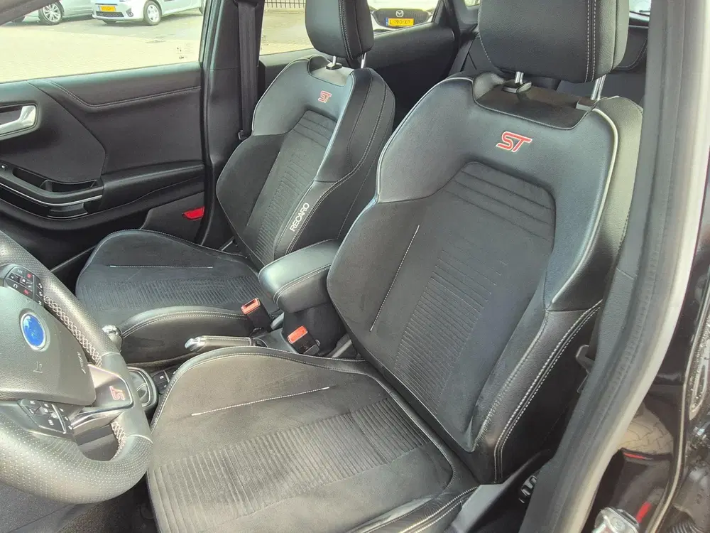 Ford Puma 1.5 ST Performance uit 2021, foto 15
