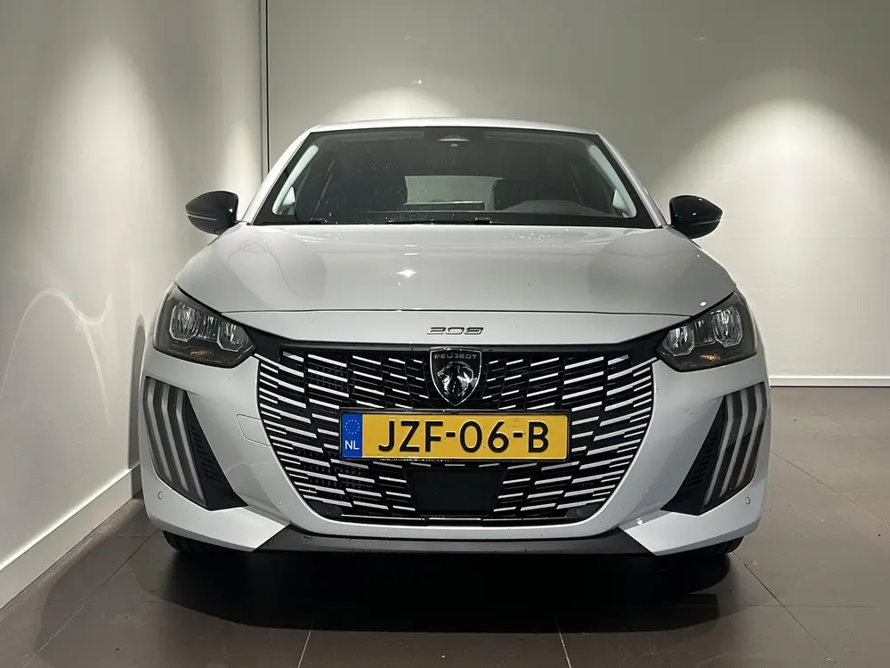 Peugeot 208 1.2 Hybrid 110 e-DCS6 Allure uit 2026, foto 3
